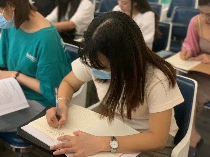 如何选择优质的微整形培训机构 教育咨询服务指南